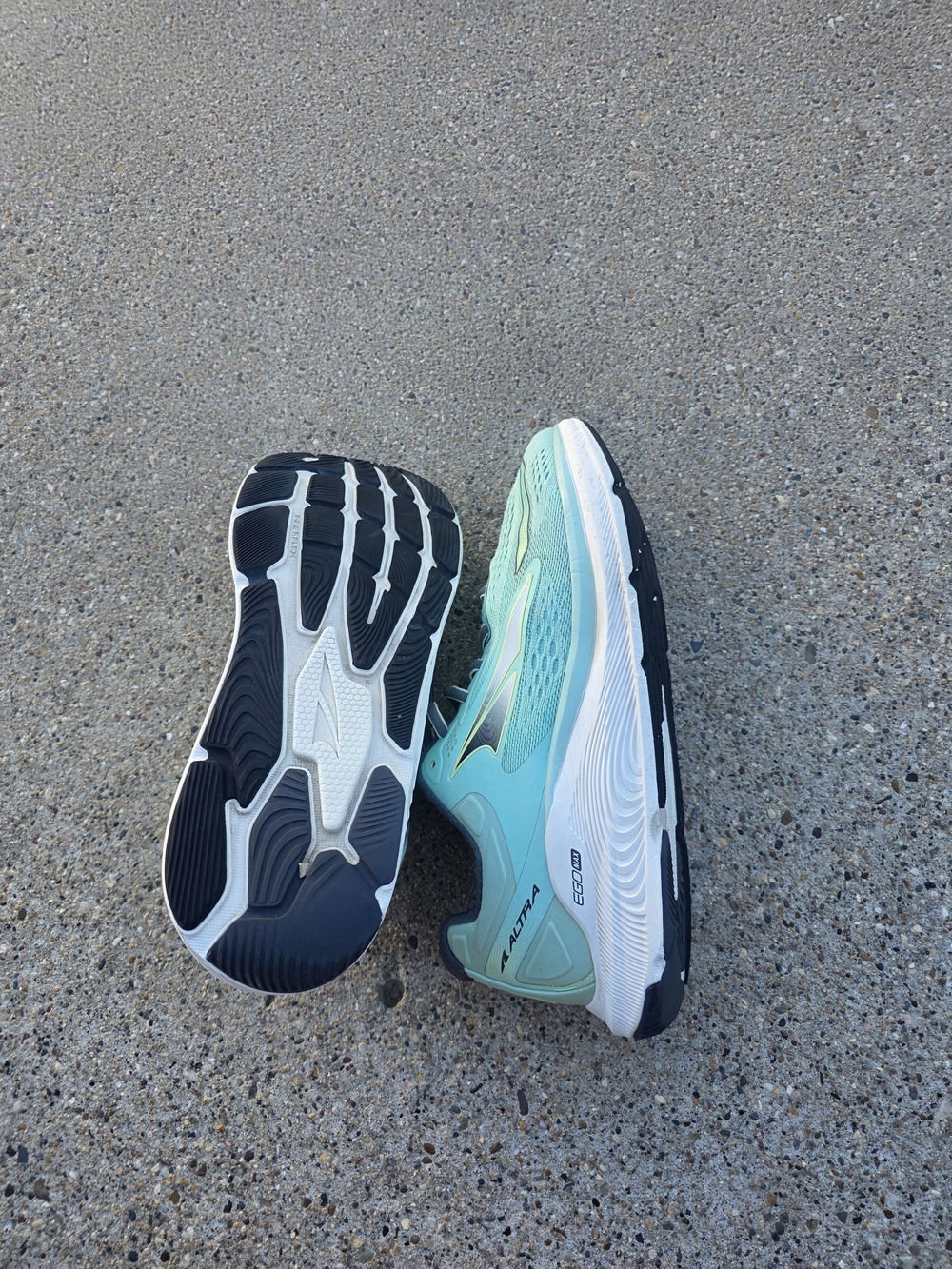 Altra Women's Aqua/Turquoise Sneaker Women Size 9 - Picture 12 of 14